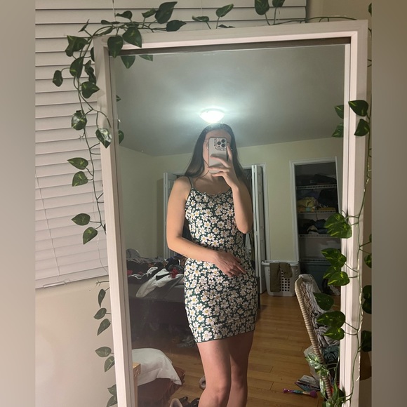 2 shein dresses - Picture 2 of 4